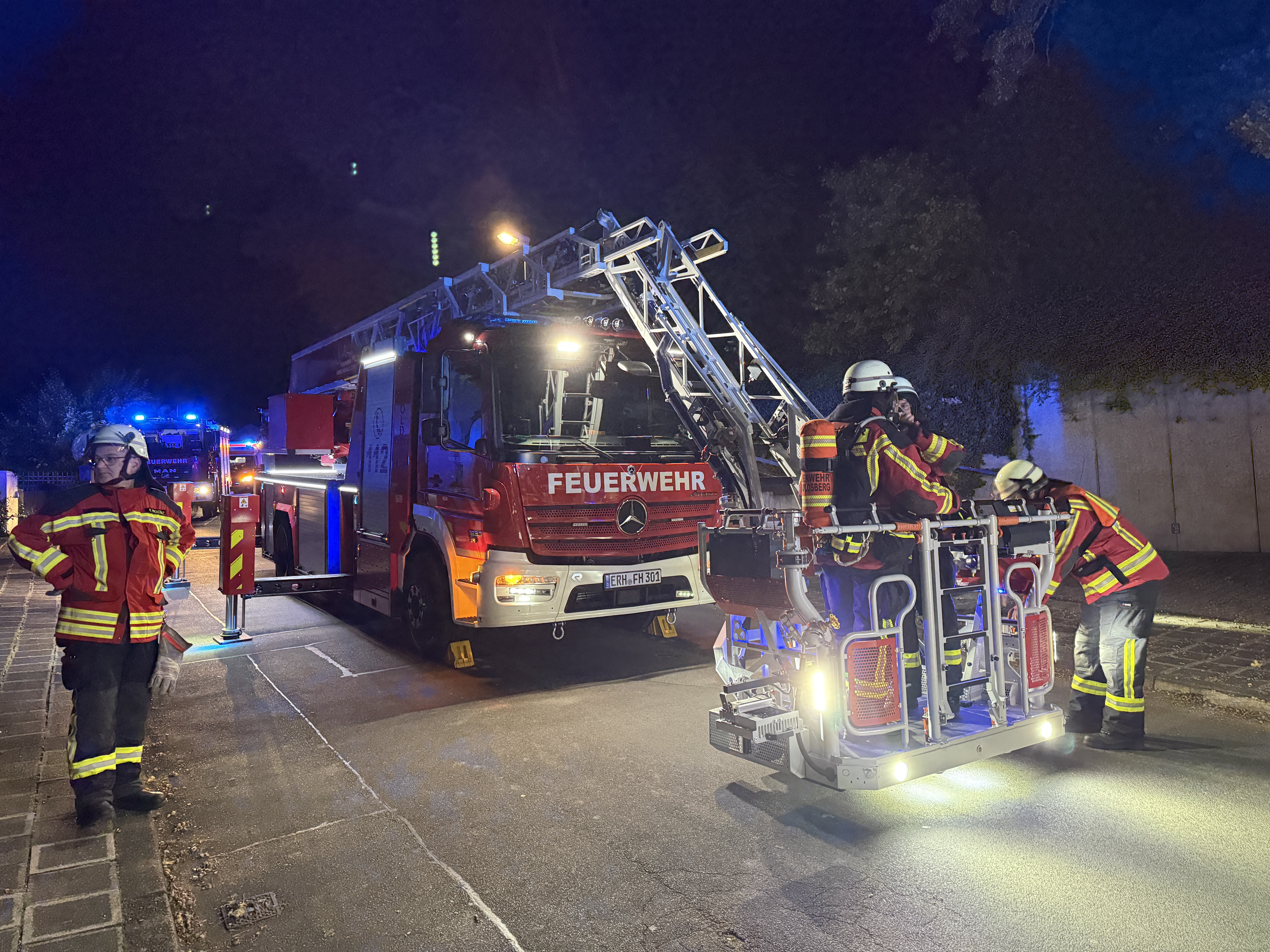 25-09-13 21-54-47 1521.jpg